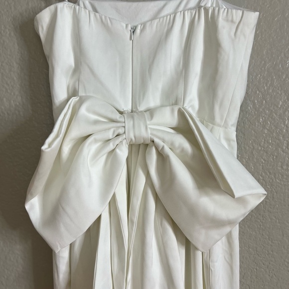 NWOT Beloved Bliss Ivory Strapless Slim Leg Bow Jumpsuit - Picture 5 of 7